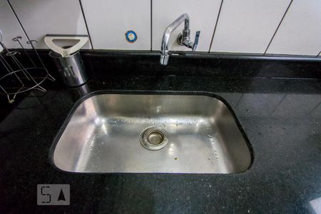 Casa à venda com 100m², 3 quartos e 2 vagas Casa à venda com 100m², 3 quartos e 2 vagasDetalhe da cozinha