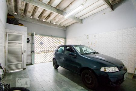 Casa à venda com 100m², 3 quartos e 2 vagas Casa à venda com 100m², 3 quartos e 2 vagasGaragem