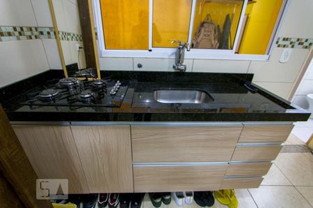 Casa à venda com 100m², 3 quartos e 2 vagas Casa à venda com 100m², 3 quartos e 2 vagasEdícula - Cozinha