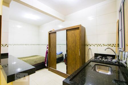 Casa à venda com 100m², 3 quartos e 2 vagas Casa à venda com 100m², 3 quartos e 2 vagasEdícula - Cozinha