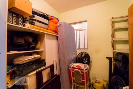 Casa à venda com 100m², 3 quartos e 2 vagas Casa à venda com 100m², 3 quartos e 2 vagasQuarto de Serviço