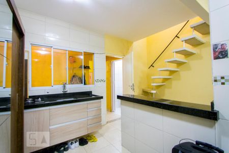 Casa à venda com 100m², 3 quartos e 2 vagas Casa à venda com 100m², 3 quartos e 2 vagasEdícula - Cozinha