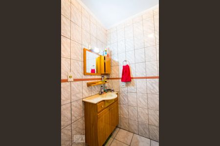 Casa à venda com 100m², 3 quartos e 2 vagas Casa à venda com 100m², 3 quartos e 2 vagasBanheiro