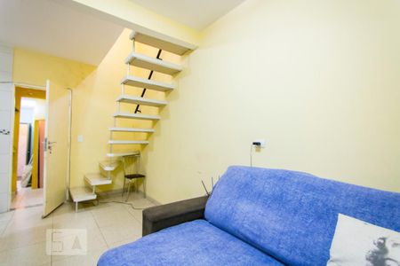 Casa à venda com 100m², 3 quartos e 2 vagas Casa à venda com 100m², 3 quartos e 2 vagasEdicúla - Sala