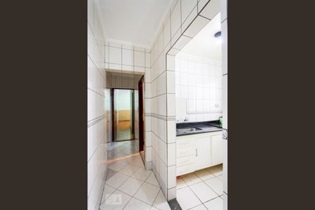 Casa à venda com 100m², 3 quartos e 2 vagas Casa à venda com 100m², 3 quartos e 2 vagasCorredor