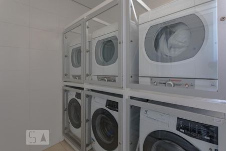 Apartamento para alugar com 43m², 1 quarto e 1 vagaÁrea comum - Lavanderia 