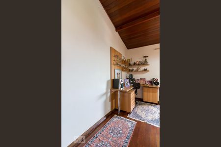 Casa à venda com 210m², 4 quartos e 6 vagasQuarto 3 suíte