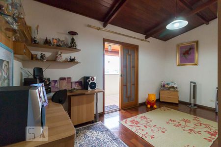 Casa à venda com 210m², 4 quartos e 6 vagasQuarto 3 suíte