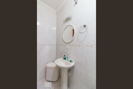 Casa à venda com 210m², 4 quartos e 6 vagasBanheiro quarto 4 suíte