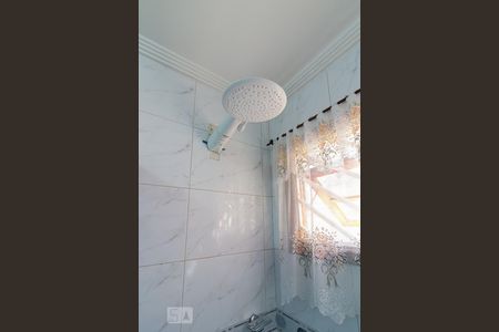 Casa à venda com 210m², 4 quartos e 6 vagasBanheiro quarto 2 suíte - chuveiro