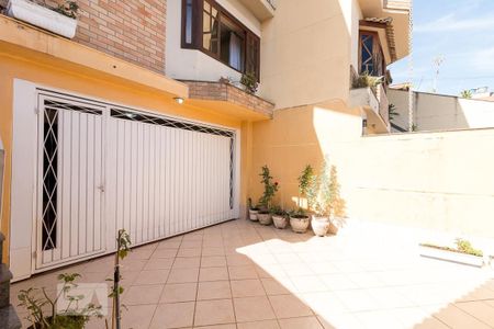 Casa à venda com 210m², 4 quartos e 6 vagasGaragem e quintal