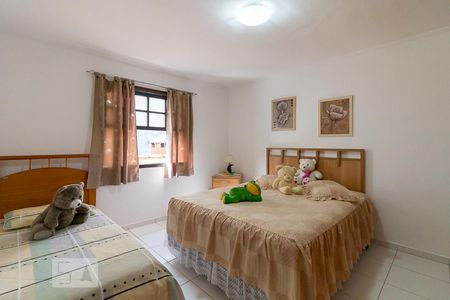 Casa à venda com 210m², 4 quartos e 6 vagasQuarto 4 suíte