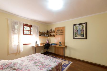 Casa à venda com 210m², 4 quartos e 6 vagasQuarto 2 suíte