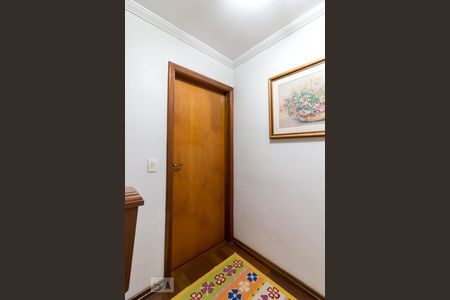 Casa à venda com 210m², 4 quartos e 6 vagasCorredor