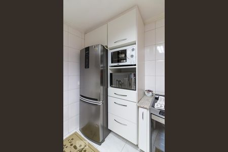 Casa à venda com 210m², 4 quartos e 6 vagasCozinha - armários