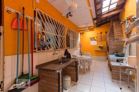 Casa à venda com 210m², 4 quartos e 6 vagasÁrea da churrasqueira