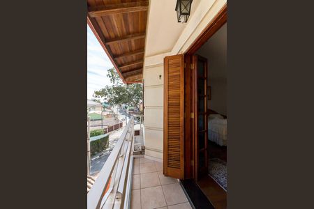 Casa à venda com 210m², 4 quartos e 6 vagasVaranda quarto 1 suíte