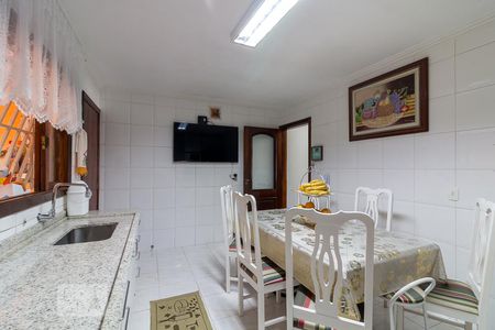 Casa à venda com 210m², 4 quartos e 6 vagasCozinha