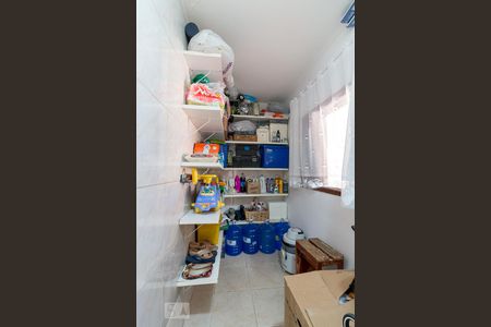 Casa à venda com 210m², 4 quartos e 6 vagasQuarto de serviço