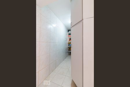 Casa à venda com 210m², 4 quartos e 6 vagasQuarto de serviço