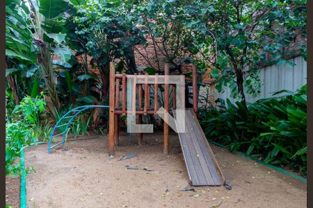 Apartamento à venda com 33m², 1 quarto e sem vaga Apartamento à venda com 33m², 1 quarto e sem vagaPlayground