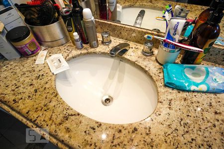 Apartamento à venda com 89m², 3 quartos e 2 vagasBanheiro da Suíte