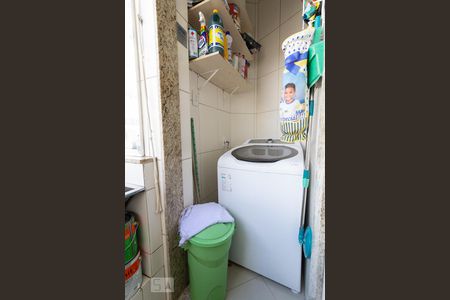 Apartamento à venda com 77m², 2 quartos e sem vagaÁrea de Serviço