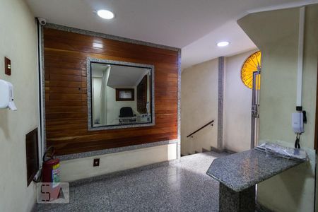 Apartamento à venda com 77m², 2 quartos e sem vagaHall