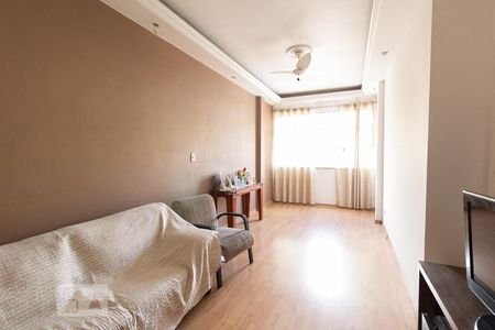 Apartamento à venda com 77m², 2 quartos e sem vagaSala