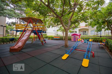 Apartamento para alugar com 76m², 3 quartos e 1 vaga Apartamento para alugar com 76m², 3 quartos e 1 vagaÁrea Comum - Playground