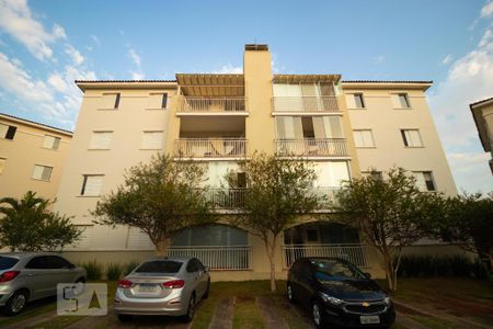 Apartamento para alugar com 76m², 3 quartos e 1 vaga Apartamento para alugar com 76m², 3 quartos e 1 vagaFachada