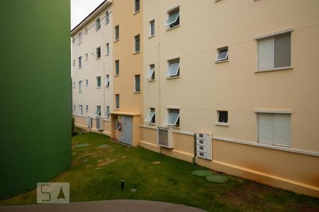 Apartamento para alugar com 76m², 3 quartos e 1 vaga Apartamento para alugar com 76m², 3 quartos e 1 vagaVista do Quarto 02