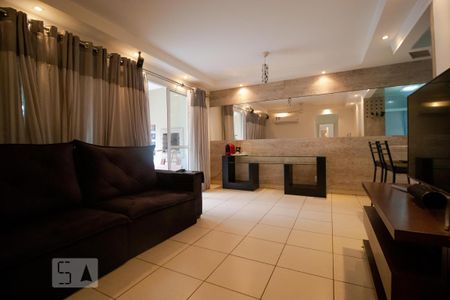 Apartamento para alugar com 76m², 3 quartos e 1 vaga Apartamento para alugar com 76m², 3 quartos e 1 vagaSalas