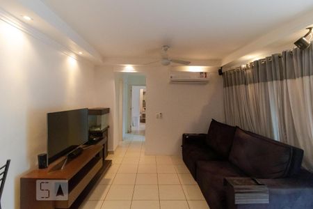 Apartamento para alugar com 76m², 3 quartos e 1 vaga Apartamento para alugar com 76m², 3 quartos e 1 vagaSalas