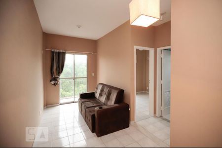 Sala de apartamento para alugar com 1 quarto, 52m² em Encantado, Rio de Janeiro