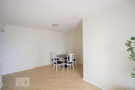 Sala de apartamento à venda com 2 quartos, 74m² em Campo Belo, São Paulo
