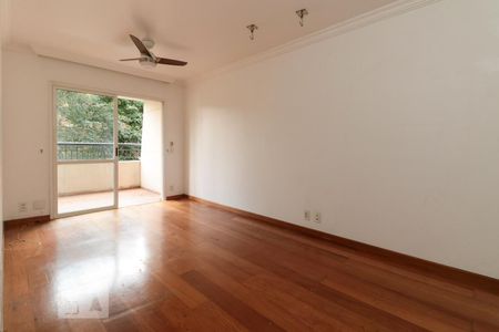 Sala de apartamento à venda com 2 quartos, 74m² em Vila Madalena, São Paulo