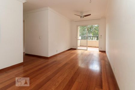 Sala de apartamento à venda com 2 quartos, 74m² em Vila Madalena, São Paulo