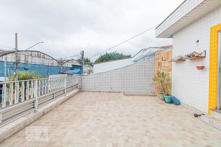 Casa à venda com 220m², 3 quartos e 2 vagas Casa à venda com 220m², 3 quartos e 2 vagasVaranda da Suíte 3