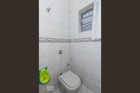 Casa à venda com 220m², 3 quartos e 2 vagas Casa à venda com 220m², 3 quartos e 2 vagasLavabo