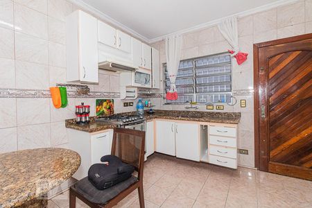 Casa à venda com 220m², 3 quartos e 2 vagas Casa à venda com 220m², 3 quartos e 2 vagasCozinha