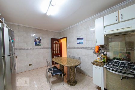 Casa à venda com 220m², 3 quartos e 2 vagas Casa à venda com 220m², 3 quartos e 2 vagasCozinha
