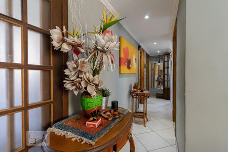 Apartamento à venda com 104m², 2 quartos e sem vaga Apartamento à venda com 104m², 2 quartos e sem vagaCorredor