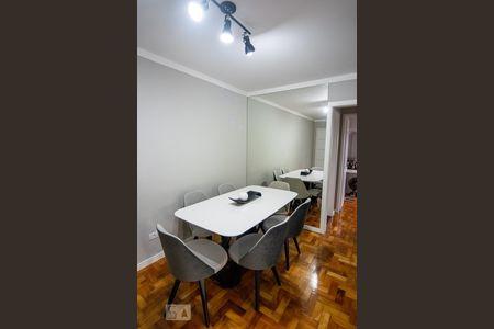 Sala de apartamento à venda com 2 quartos, 60m² em Vila Regente Feijó, São Paulo