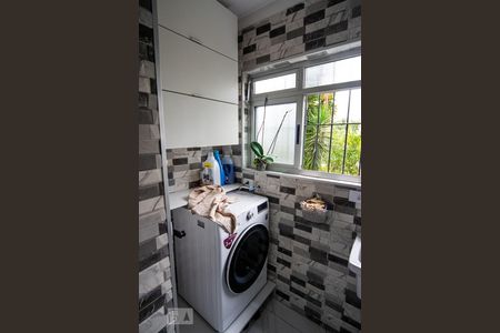 Apartamento à venda com 60m², 2 quartos e 1 vagaÁrea de Serviço