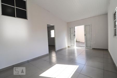 Sala de casa para alugar com 3 quartos, 100m² em Setor Sul, Goiânia