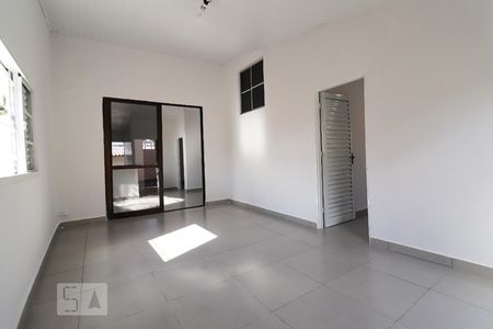 Sala de casa para alugar com 3 quartos, 100m² em Setor Sul, Goiânia