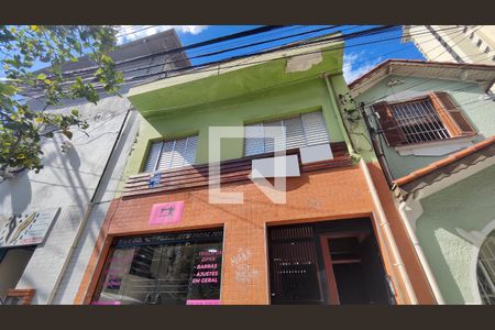 Casa para alugar com 70m², 3 quartos e sem vagaFachada
