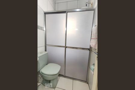 Casa à venda com 173m², 3 quartos e 3 vagas Casa à venda com 173m², 3 quartos e 3 vagasBanheiro