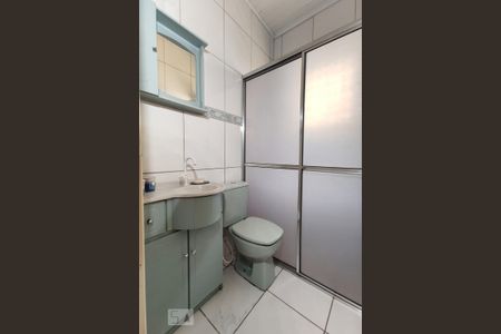 Casa à venda com 173m², 3 quartos e 3 vagas Casa à venda com 173m², 3 quartos e 3 vagasBanheiro